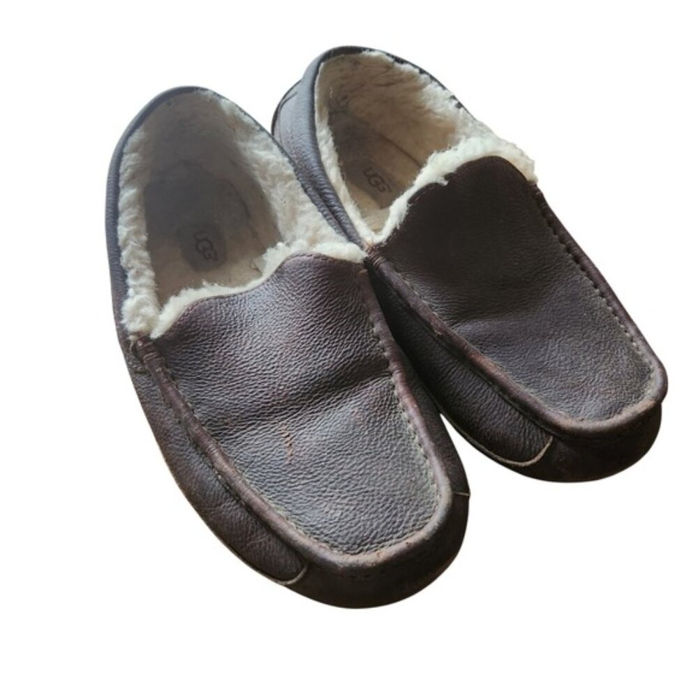 UGG Australia Dark Brown Leather Genuine Sheepskin Lined‎ Moccasin Slippers